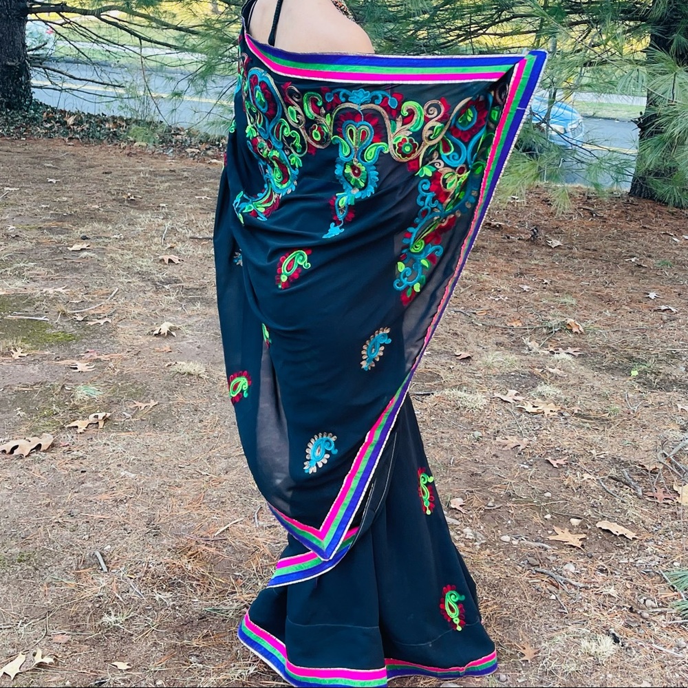 Saree - image 2